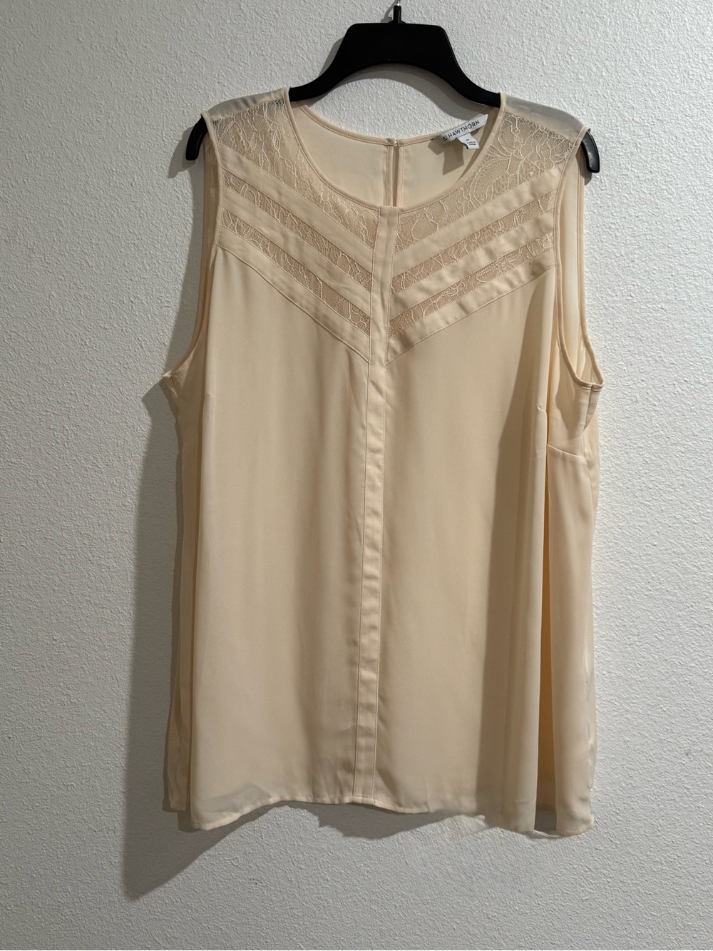 41 Hawthorn Sleeveless Lace Yoke Shell in Cream